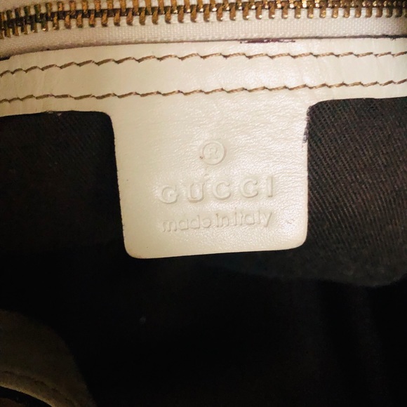 KWN Consignment: Vintage Gucci Hobo purse - Picture 7 of 8